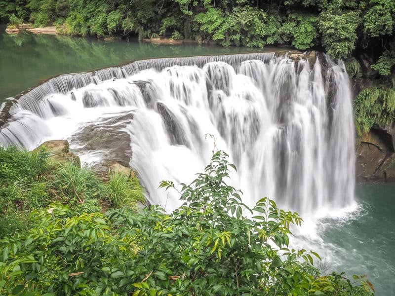 shifen-waterfall